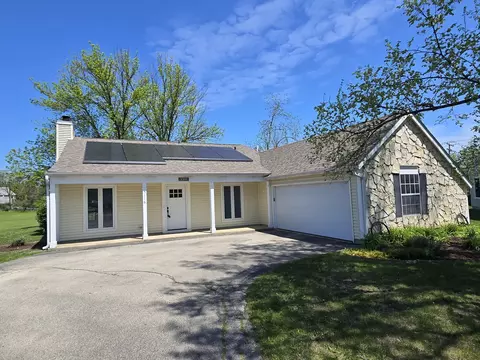 5116 Beechwood Ave, Gurnee, IL 60031