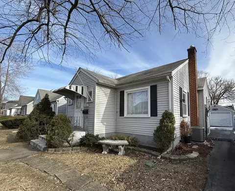 18269 Burnham Ave, Lansing, IL 60438 photo 2