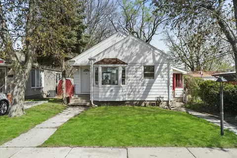 2616 122nd St, Blue Island, IL 60406