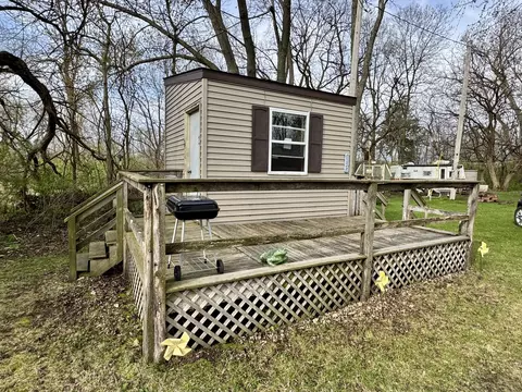 1850 N 375 East St #1, Sheffield, IL 61361