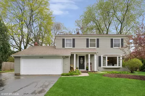 1029 Mayfair Dr, Libertyville, IL 60048