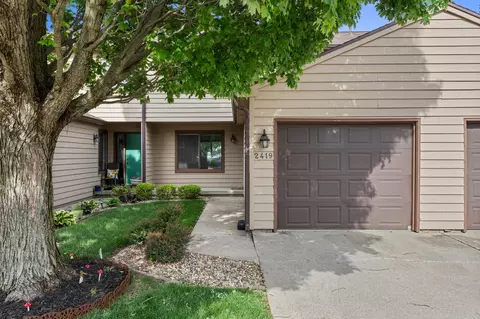 2419 Morrissey Park Dr, Champaign, IL 61821