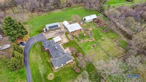8400 Howe Rd, Wonder Lake, IL 60097