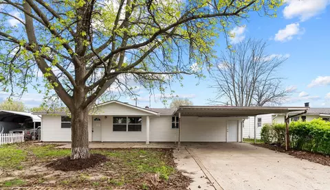 208 St Christopher Dr, Cahokia, IL 62206