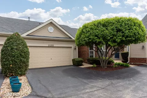 21255 W Crimson Ct, Plainfield, IL 60544