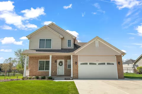 810 Grand Mesa Ave, New Lenox, IL 60451