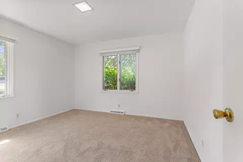 1204 Harrington Dr, Champaign, IL 61821 photo 23