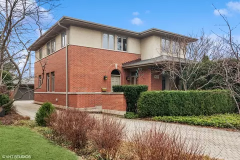 825 Forestview Ave, Park Ridge, IL 60068
