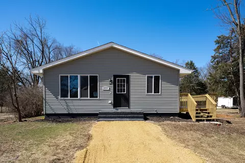 6529 42nd St, Rockford, IL 61109