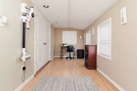 Entry Way - 910 S Cottage Ave, Normal, IL 61761 photo 1 of 2