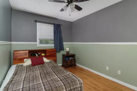 Bedroom - 910 S Cottage Ave, Normal, IL 61761 photo 1 of 7