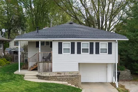 910 S Cottage Ave, Normal, IL 61761