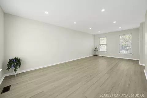 Living - 700 Cooper Ct E, Aurora, IL 60504 photo 1 of 3