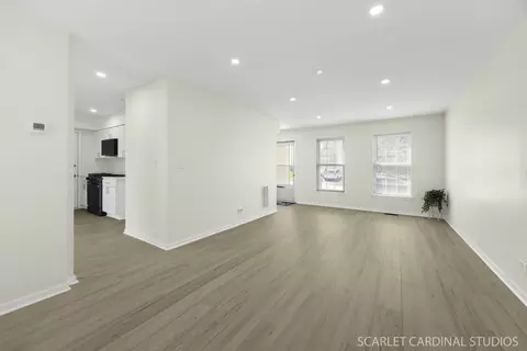 Living - 700 Cooper Ct E, Aurora, IL 60504 photo 2 of 3