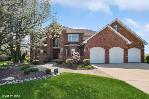 11828 Coquille Dr, Frankfort, IL 60423