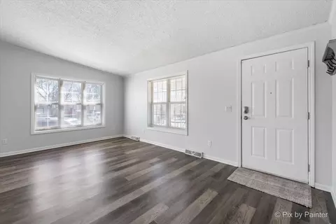 220 Melbrooke Rd, Elgin, IL 60123 photo 6