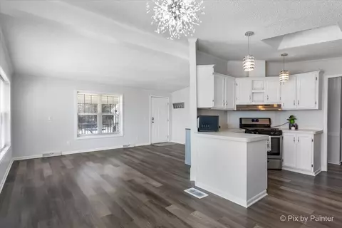 220 Melbrooke Rd, Elgin, IL 60123 photo 9