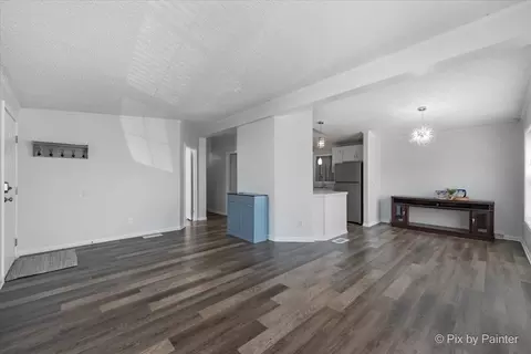 220 Melbrooke Rd, Elgin, IL 60123 photo 7