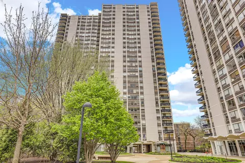 1460 N Sandburg Ter #2008A, Chicago, IL 60610