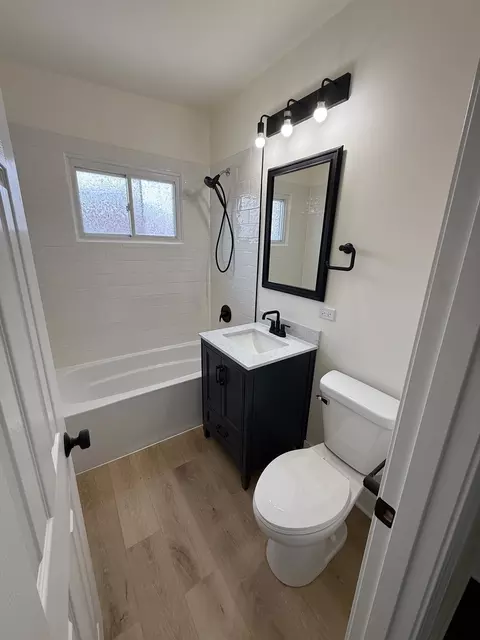 Bath - 3119 W 172nd St, Hazel Crest, IL 60429 photo 1 of 1