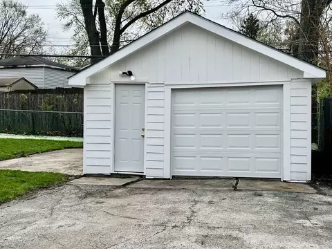 Exterior - 3119 W 172nd St, Hazel Crest, IL 60429 photo 5 of 5