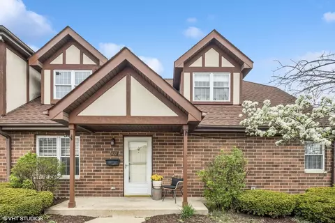 427 W Saint Charles Rd, Elmhurst, IL 60126