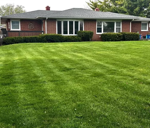 2130 Poplar Ave, Hanover Park, IL 60133