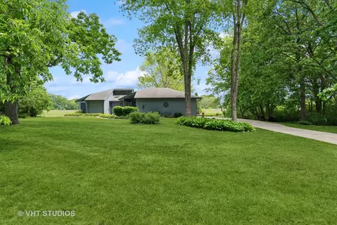 62 Foxhurst Ln, Newark, IL 60541