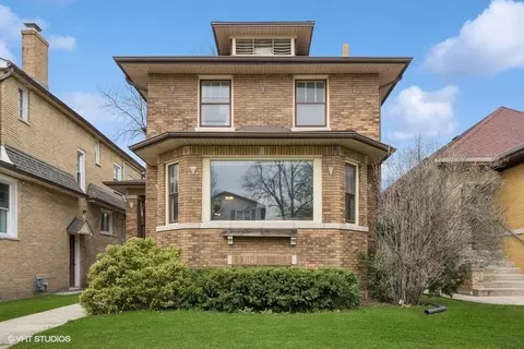 1105 N Harvey Ave, Oak Park, IL 60302