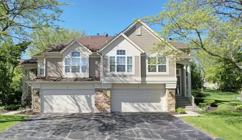 10 Meadow Ct #0, Schaumburg, IL 60193