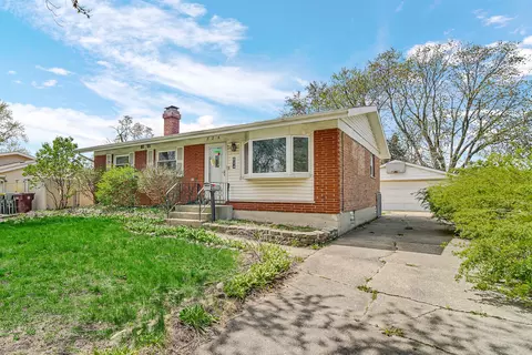 824 Highland Ave, Thornton, IL 60476