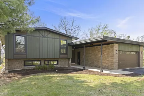 5928 Lyman Ave, Downers Grove, IL 60516