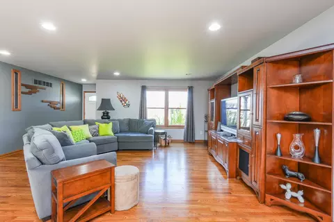 Living - 1135 Eagle Cir, Bourbonnais, IL 60914 photo 2 of 2