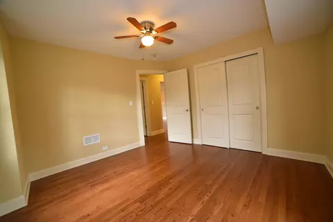 813 S Wolf Rd, Des Plaines, IL 60016 photo 25