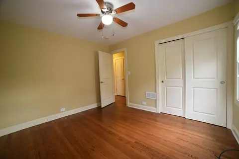 813 S Wolf Rd, Des Plaines, IL 60016 photo 29