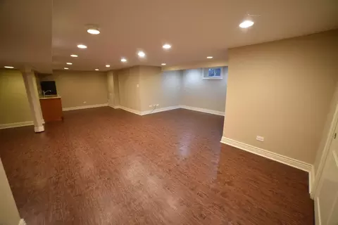 813 S Wolf Rd, Des Plaines, IL 60016 photo 32