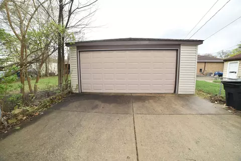 813 S Wolf Rd, Des Plaines, IL 60016 photo 44