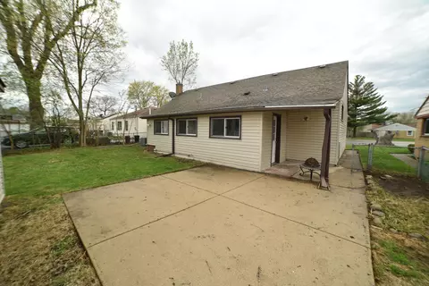 813 S Wolf Rd, Des Plaines, IL 60016 photo 41