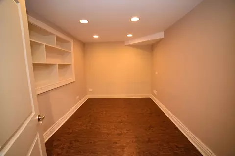 813 S Wolf Rd, Des Plaines, IL 60016 photo 36