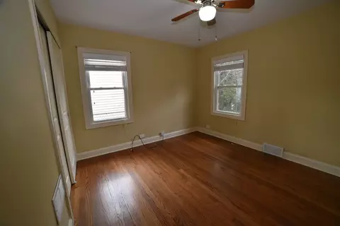 813 S Wolf Rd, Des Plaines, IL 60016 photo 26