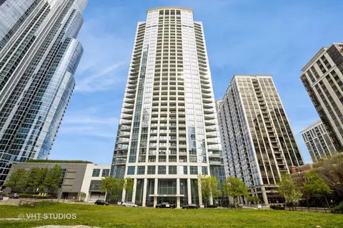 1235 S Prairie Ave #606, Chicago, IL 60605