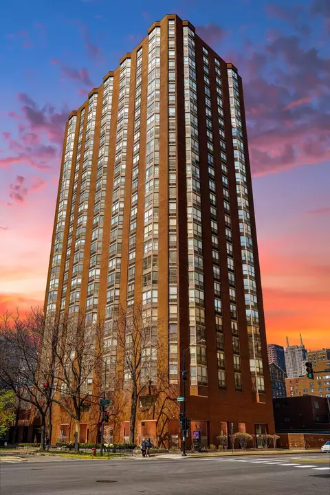 899 S Plymouth Ct #310, Chicago, IL 60605