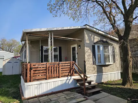 2993 Curtis St #44, Des Plaines, IL 60018