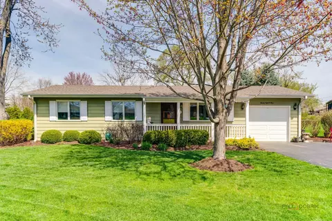2804 Killarney Dr, Cary, IL 60013