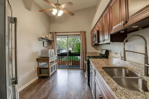 2303 Olde Mill Rd #2303, Plainfield, IL 60586 photo 6