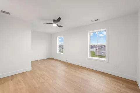 Bedroom - 3712 Lighthouse Pointe Pt, Champaign, IL 61822 photo 9 of 9
