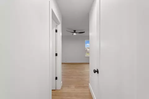 Entry Way - 3712 Lighthouse Pointe Pt, Champaign, IL 61822 photo 8 of 8