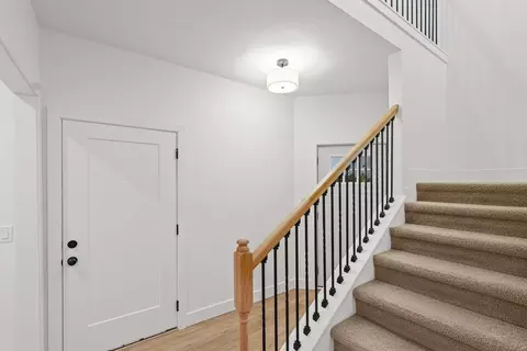 Entry Way - 3712 Lighthouse Pointe Pt, Champaign, IL 61822 photo 6 of 8