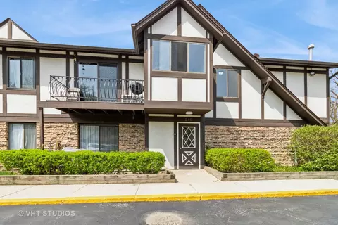 246 George St #C, Bensenville, IL 60106