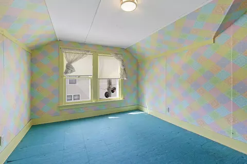 Bedroom - 825 Saint John St, Elgin, IL 60120 photo 4 of 5